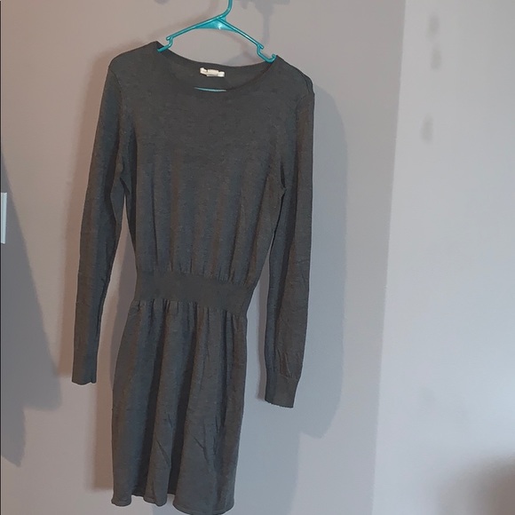 Long sleeve dress - Picture 1 of 3